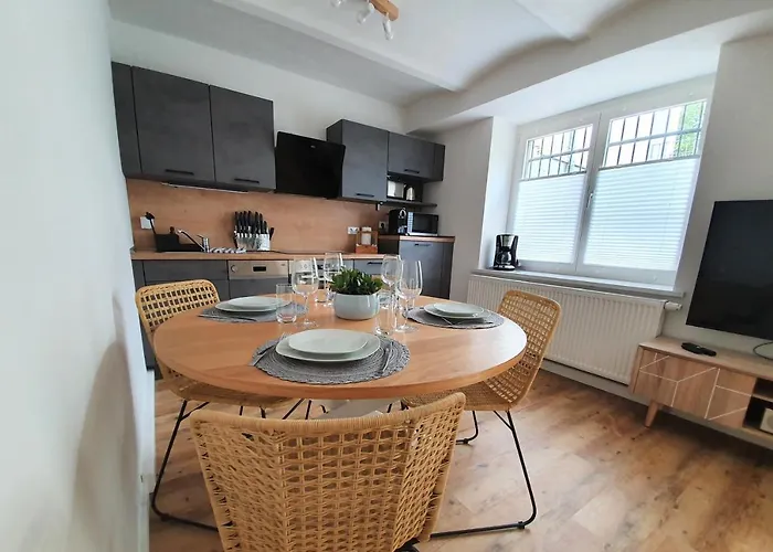 PB Ferienwohnungen - FeWo 1 - Stilvoll eingerichtetes Apartment im Herzen Senftenbergs